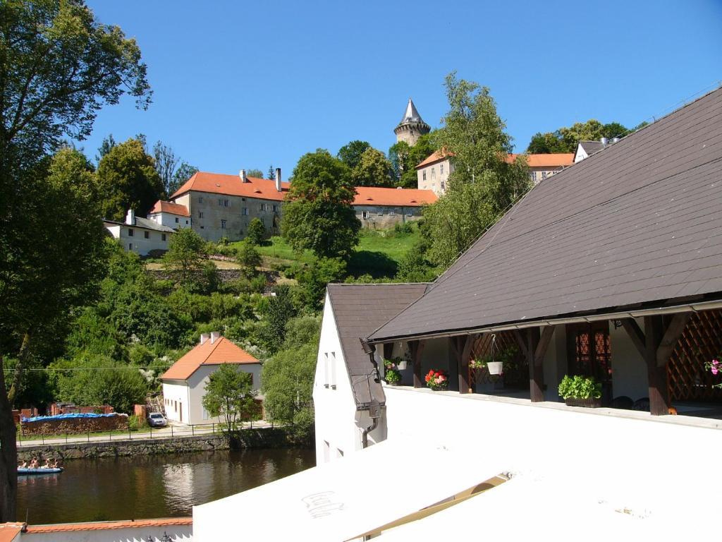 Hotel Ruze Rozmberk Nad Vltavou Exterior photo